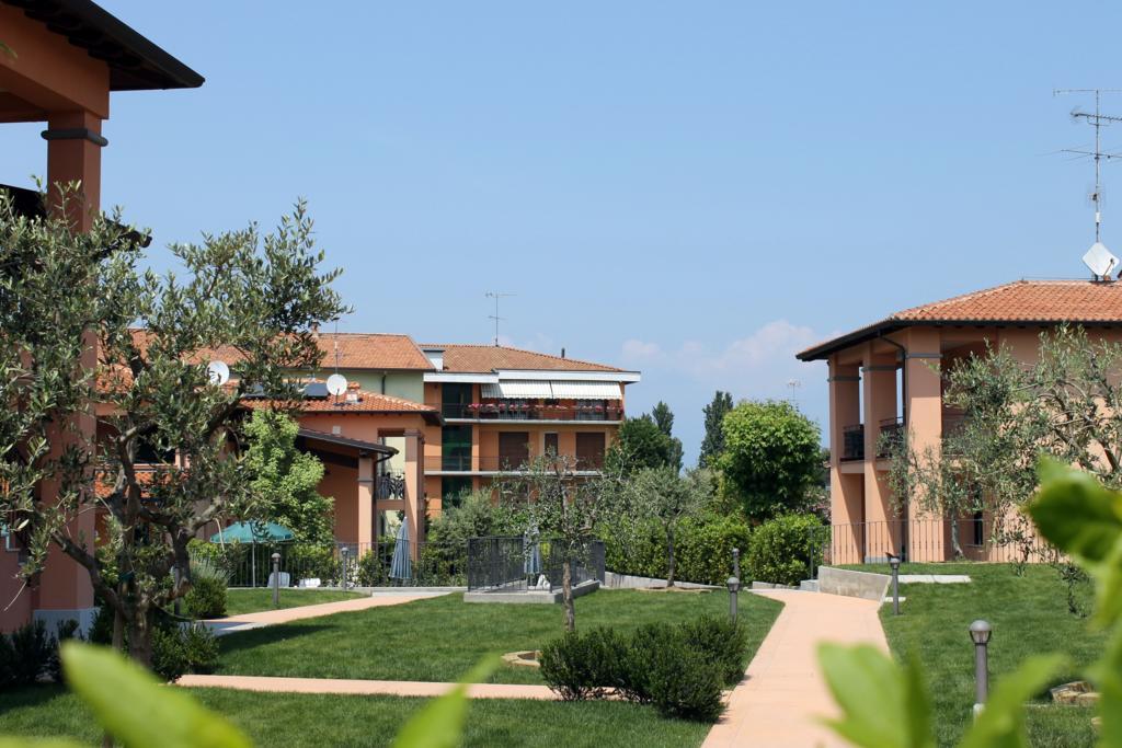 Residence Barcarola Сирмионе Екстериор снимка