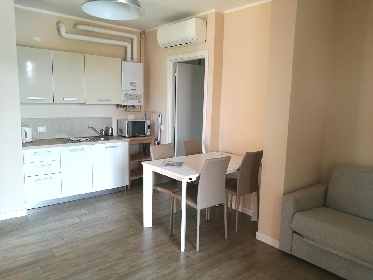 Residence Barcarola Сирмионе Екстериор снимка
