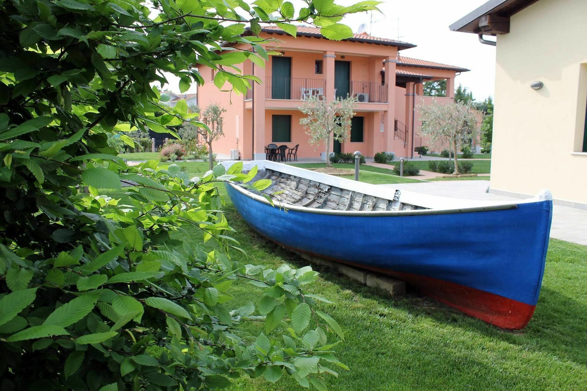 Residence Barcarola Сирмионе Екстериор снимка