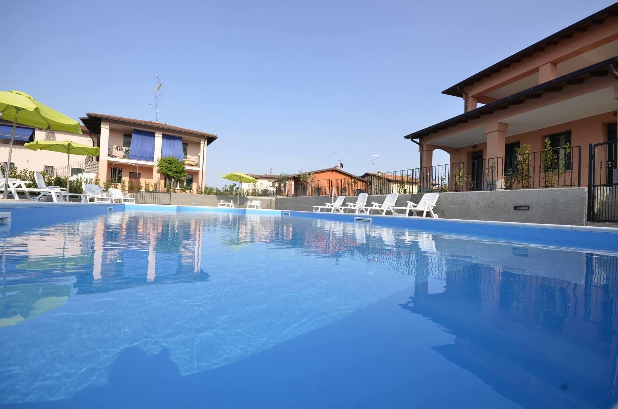 Residence Barcarola Сирмионе Екстериор снимка
