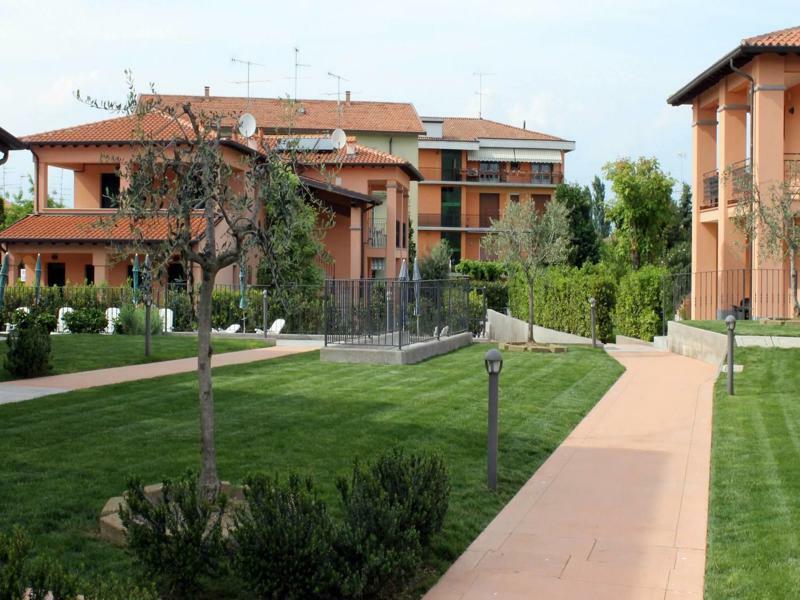Residence Barcarola Сирмионе Екстериор снимка